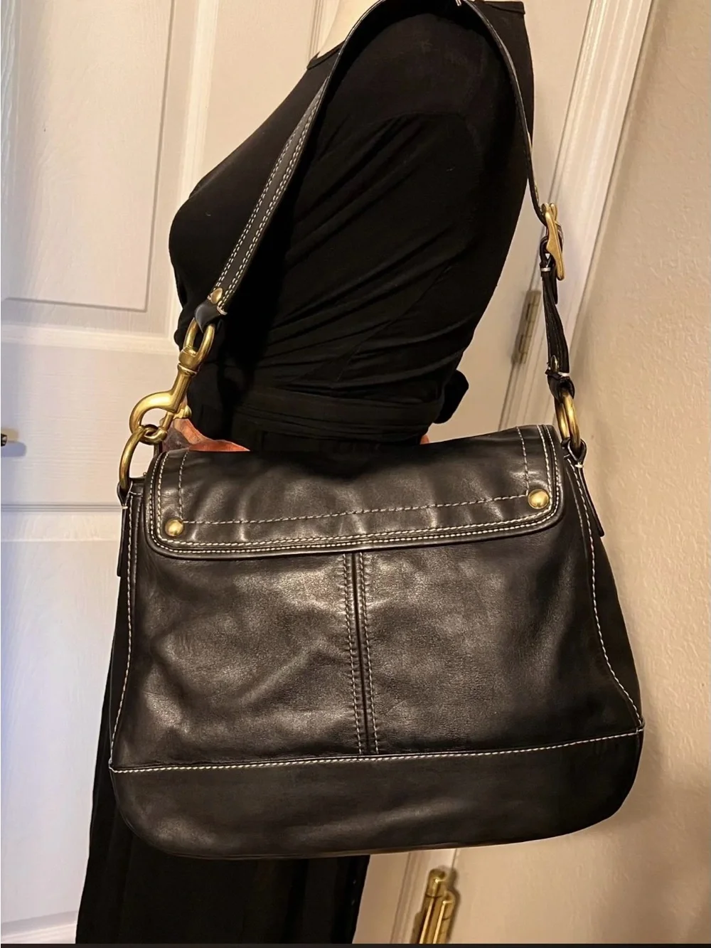 Coach Ali Legacy Black Leather Turnlock Shoulder Bag with hangtag.